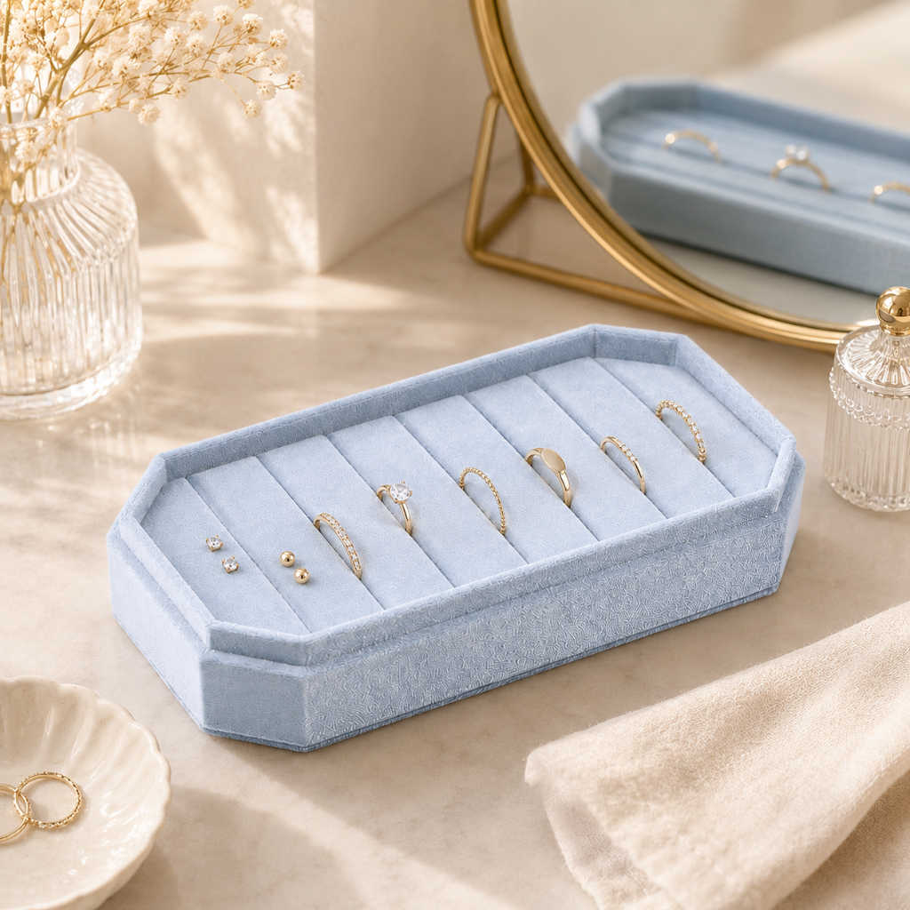 Boîte à Bijoux en Velours, Présentoir Bagues Voyage & Maison 1