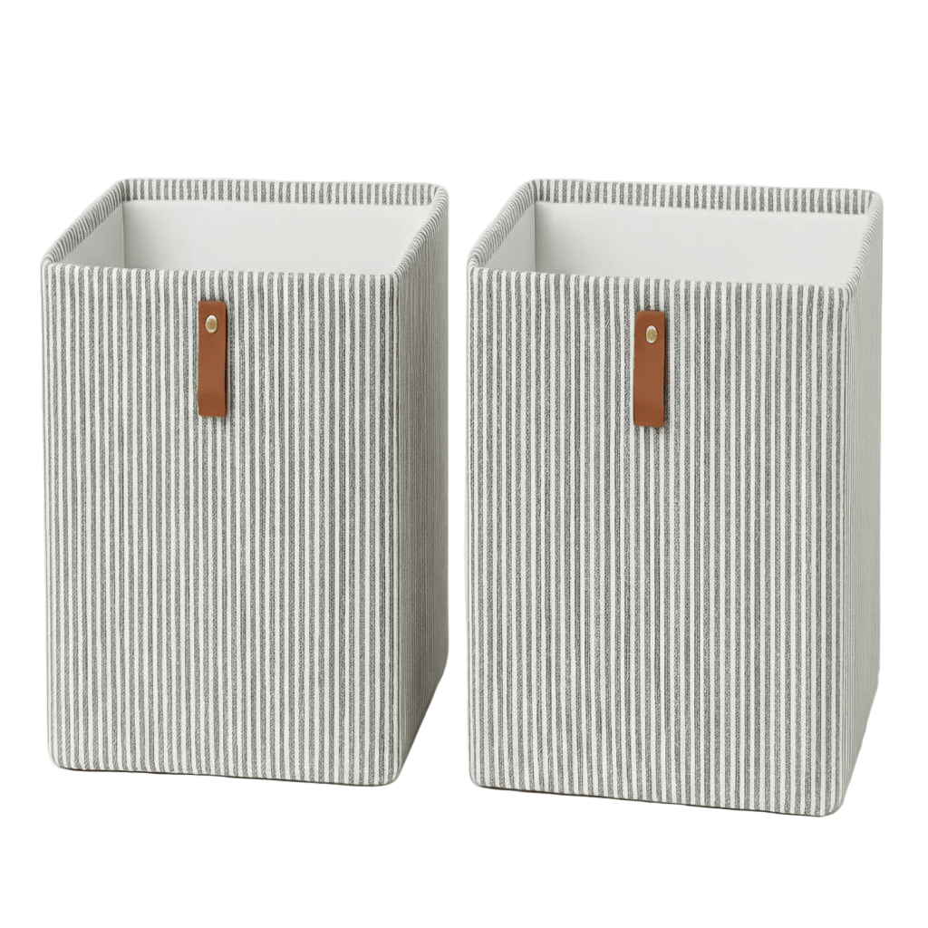 Deux grandes boîtes rayées avec poignées en cuir