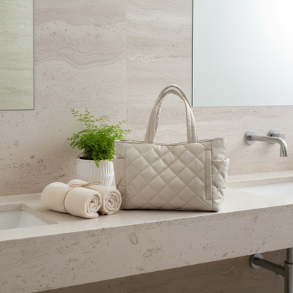 Sac dans salle de bain