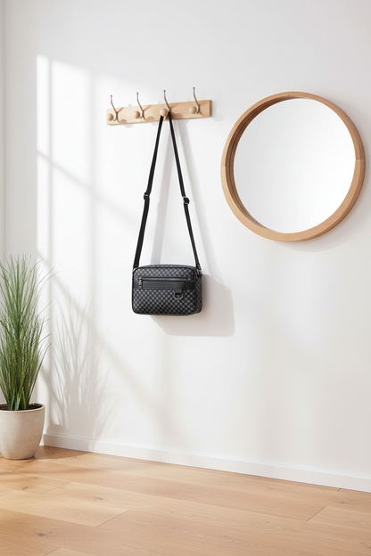 Sac noir dans entrée