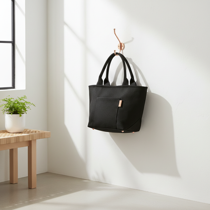Sac noir suspendu