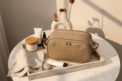 Trousse sur plateau bois avec soins